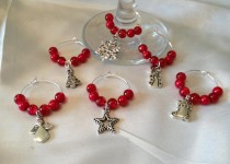 Red-xmas-charms