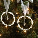 white-christmas-tree-decs