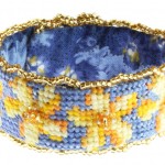 blue_yellow_flower