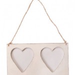 double-heart-frame-vintage-cream