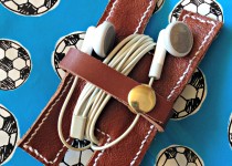 earphone-holder