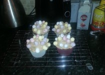 mini-egg-cupcakes