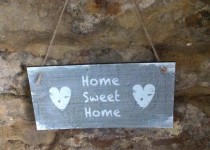 handmade-plaque-home-sweet-home