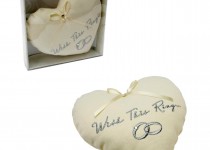 heart-ring-cushion