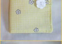 needle-case-yellow-daisy