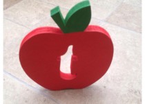 Red-T-Apple