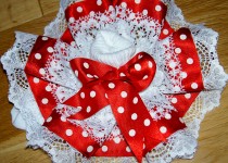 red-polka-heavily
