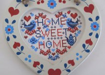 Home-Sweet-Home-with-Heart-Frame