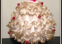WhiteGoldRed-Tree