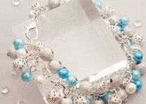 Hand-Beaded-Bracelet-in-Blue-ice-blue-white-KattysCrafts