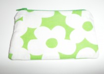 purse-green-daisy