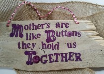 Mums-are-like-buttons