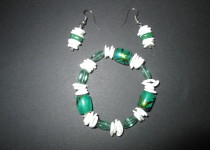 green-and-white-bracelet-and-earrings
